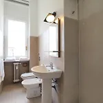 Elegant Moscova * מילאנו